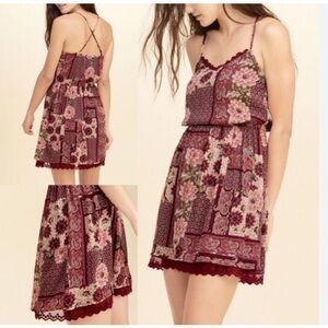 Hollister Y2K red paisley floral lace mini dress